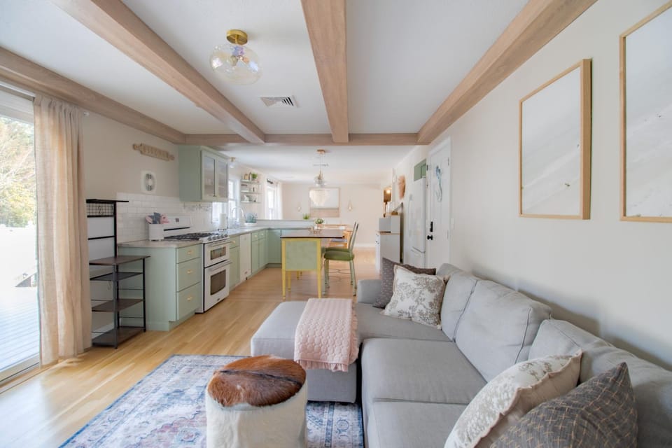 Seacret Retreat House in Centerville
