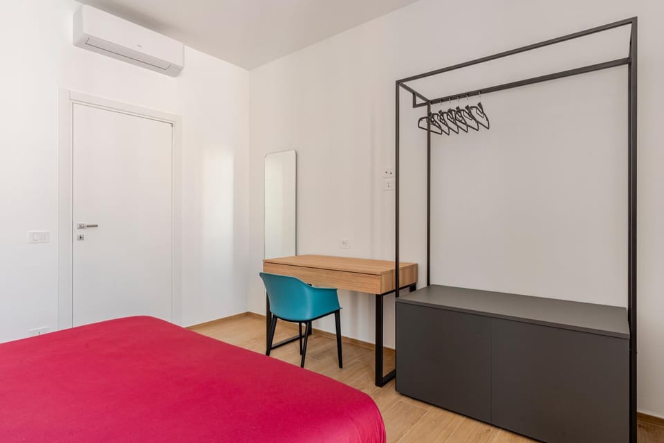 Bed, Photo of the whole room, Bedroom, wardrobe