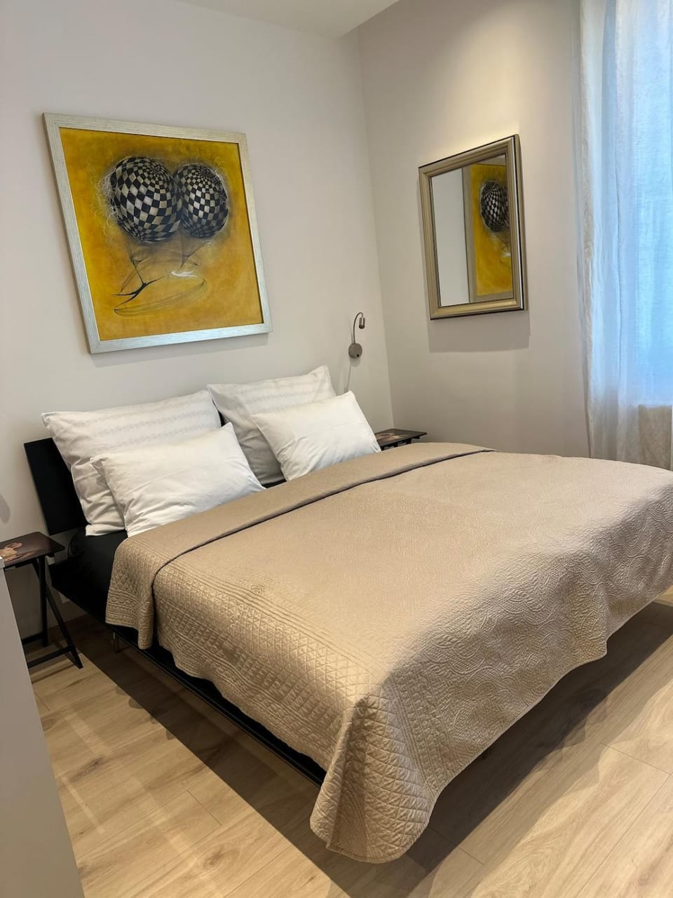 Klarahome Studio with Parliament view Apartment in Budapest