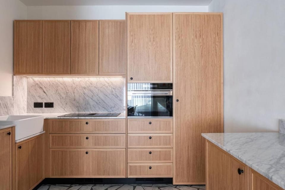 Kitchen or kitchenette, oven, stove