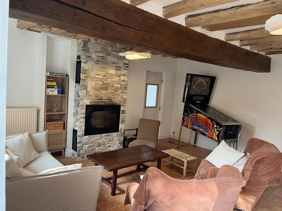 Communal lounge/ TV room