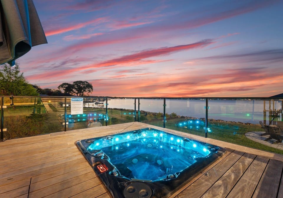 Circle Hollow House in Lake Norman