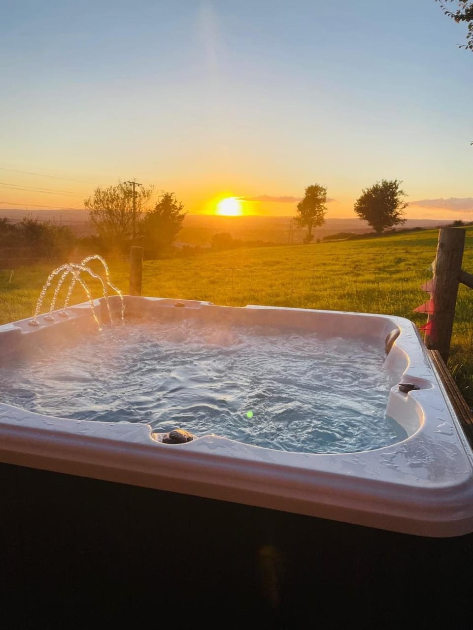 Natural landscape, Hot Tub, Sunset