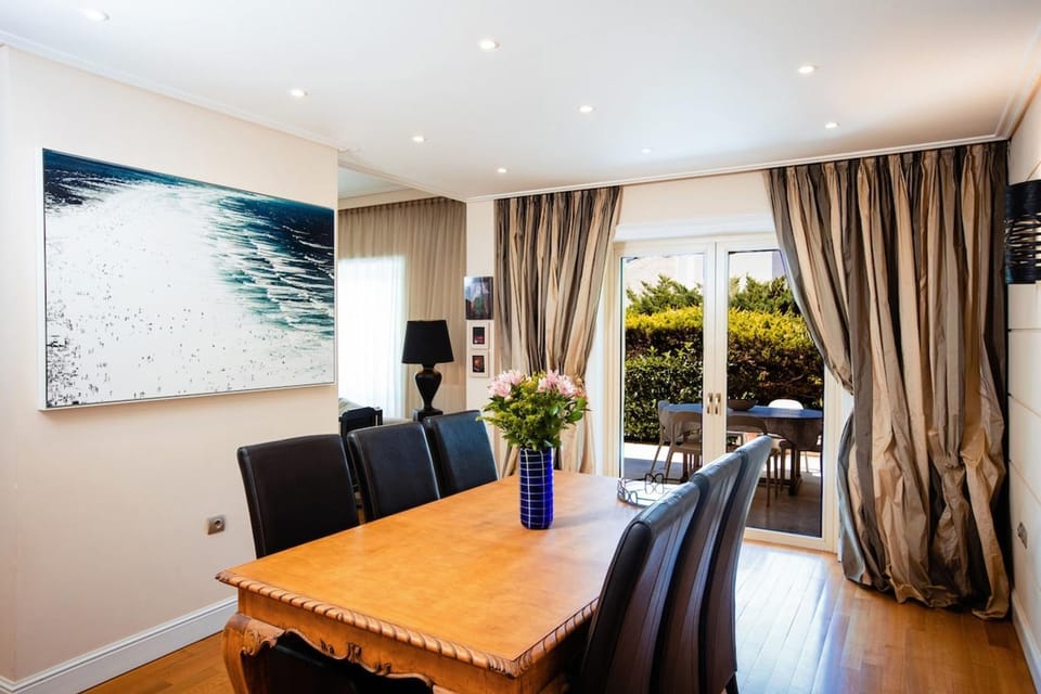 South Blue Tranquil Villa Villa in Vouliagmeni