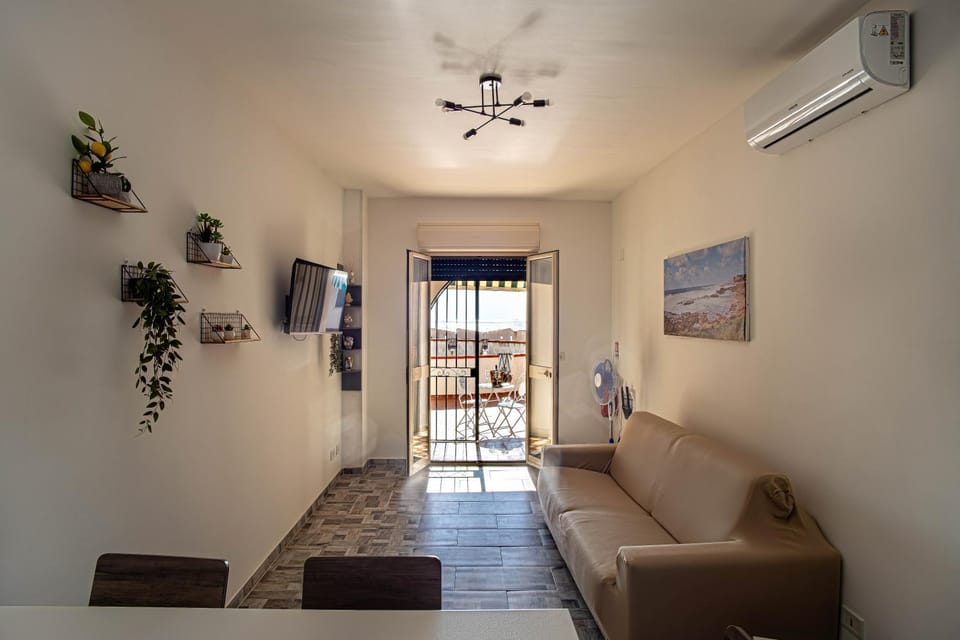 TV and multimedia, Living room, air conditioner