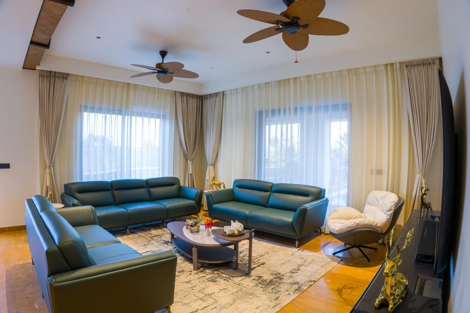 ELIVAAS The Kanota Retreat 4 BHK Villa Near Kanota Dam With Pvt Pool & Hill Views Villa in Jaipur