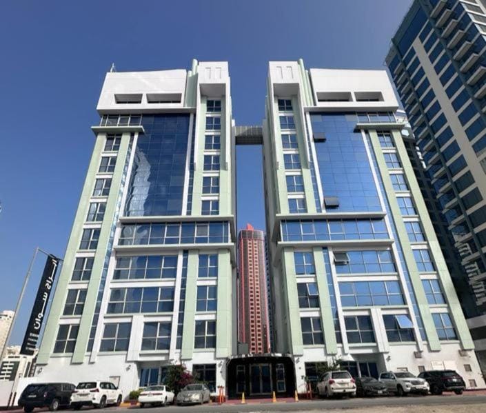 Property building, Location