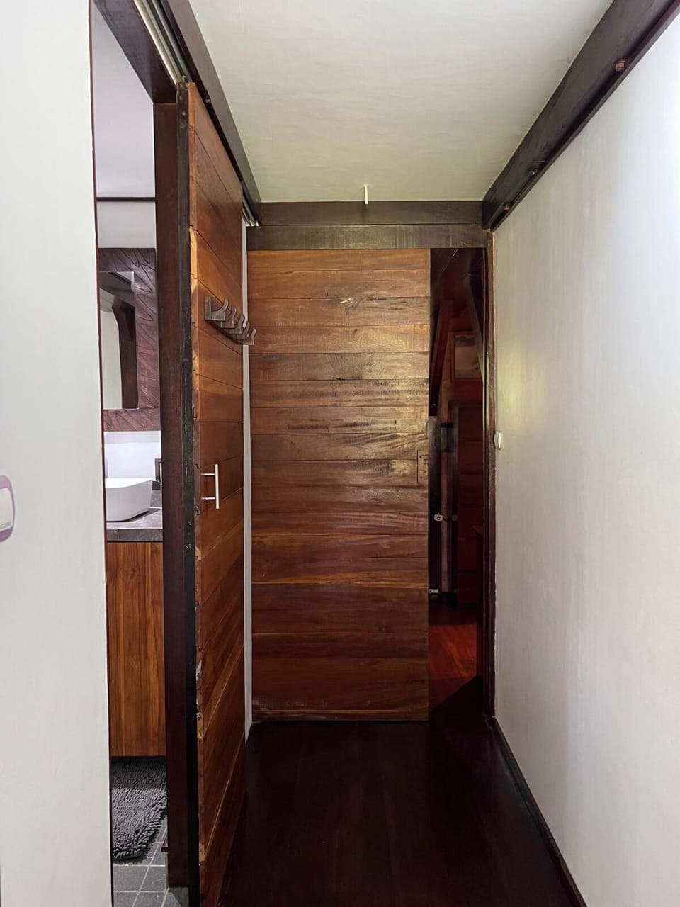 Lakey Peak Gorilla Villa - Grass Level Garden View Suite Villa in West Nusa Tenggara, Indonesia