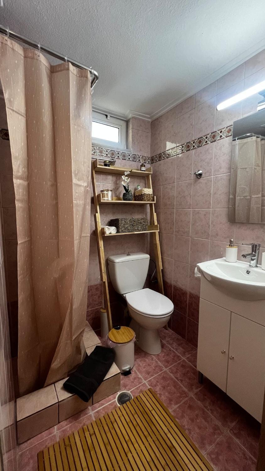 Toilet, Bathroom
