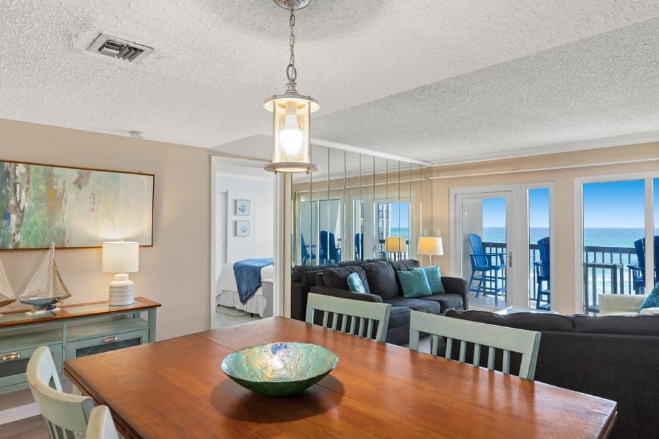 Pinnacle Port C1-403 House in Sunnyside