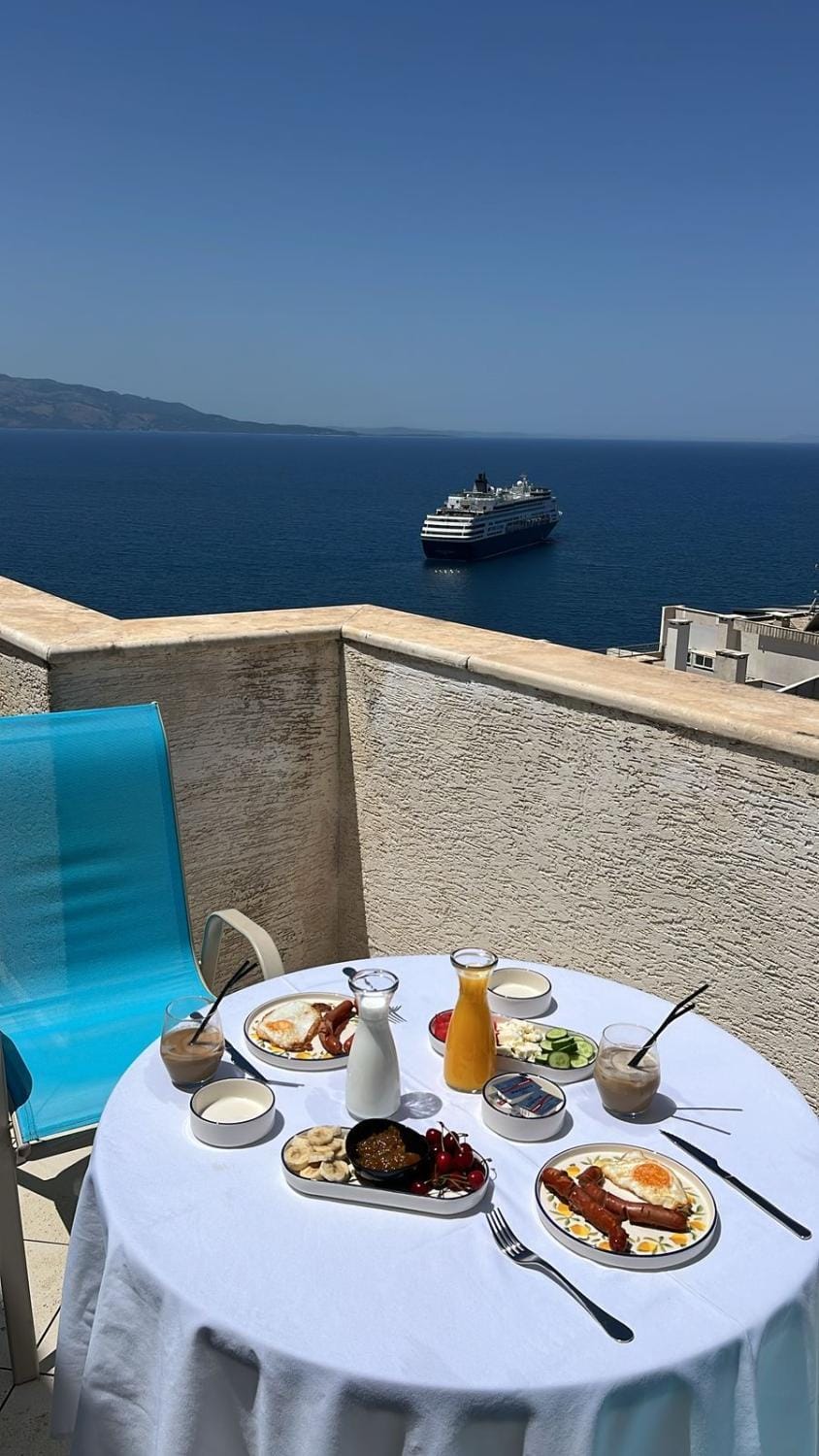 Property building, View (from property/room), Food, Sea view