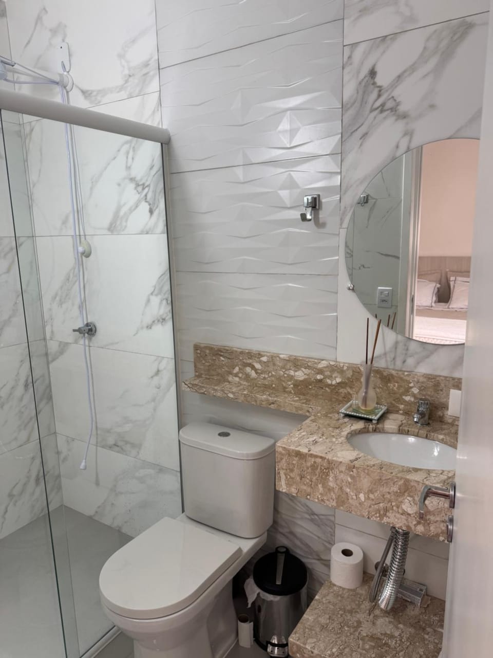 Shower, Bathroom, towels