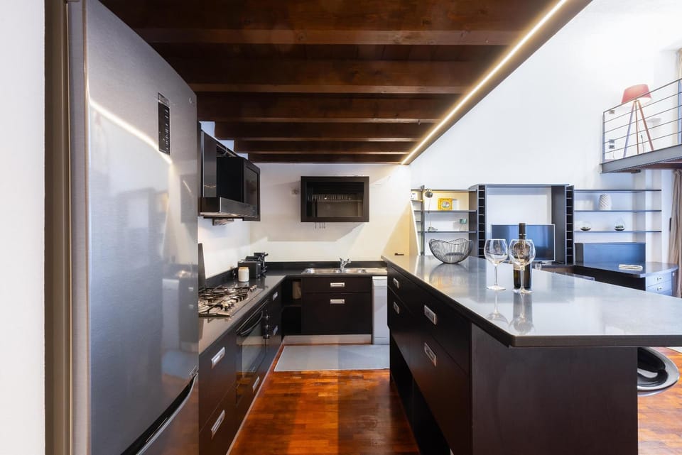 Kitchen or kitchenette, oven, stove