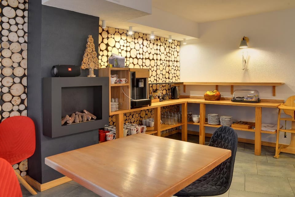 Dining area, Meals, Breakfast, Buffet breakfast