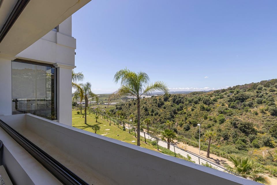 Stylish Estepona Hills Apartment with Lovely Views Apartment in Costa del Sol