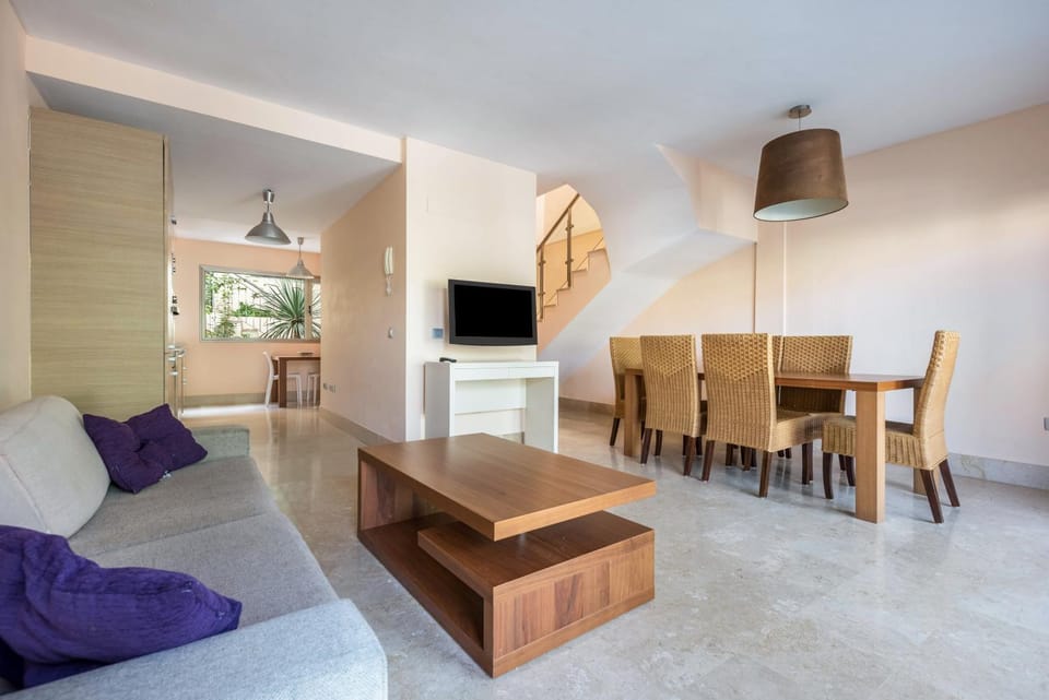 Property building, Living room