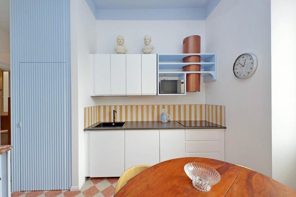 Modern retreat with Spectacular St Peter's views Apartment in Rome
