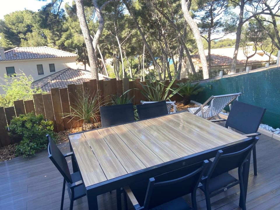 Appartement calme vue mer Apartment in Sanary-sur-Mer