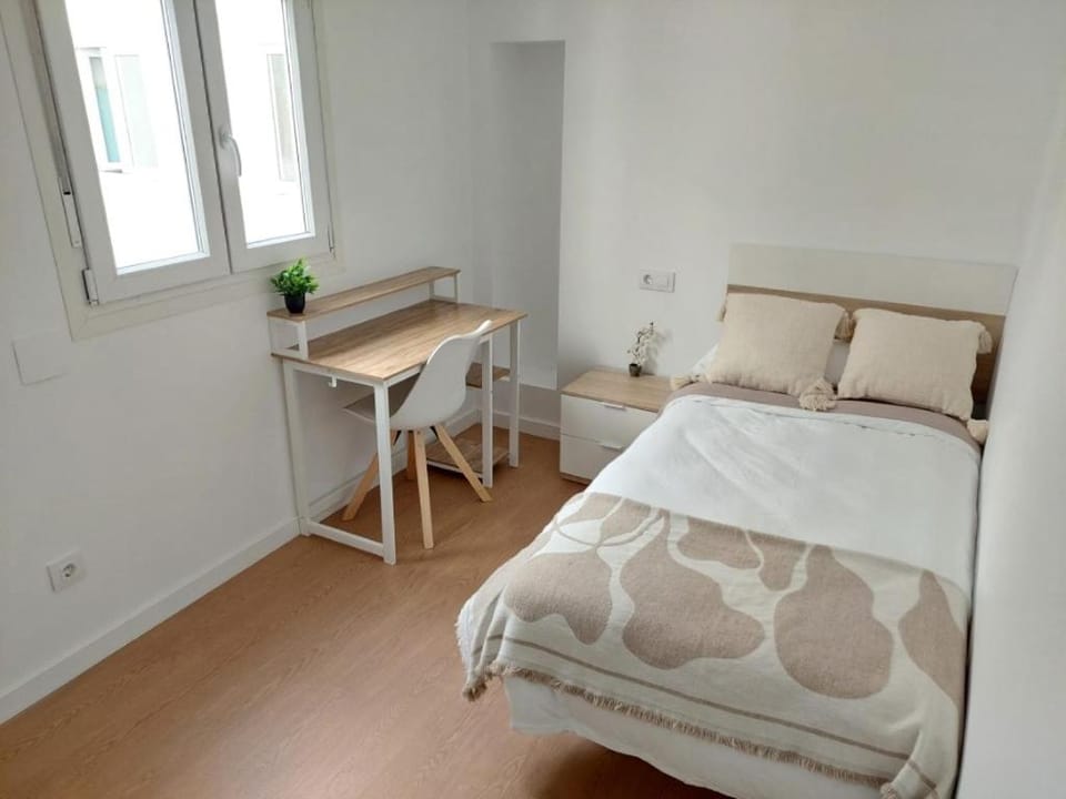 Bed, Bedroom