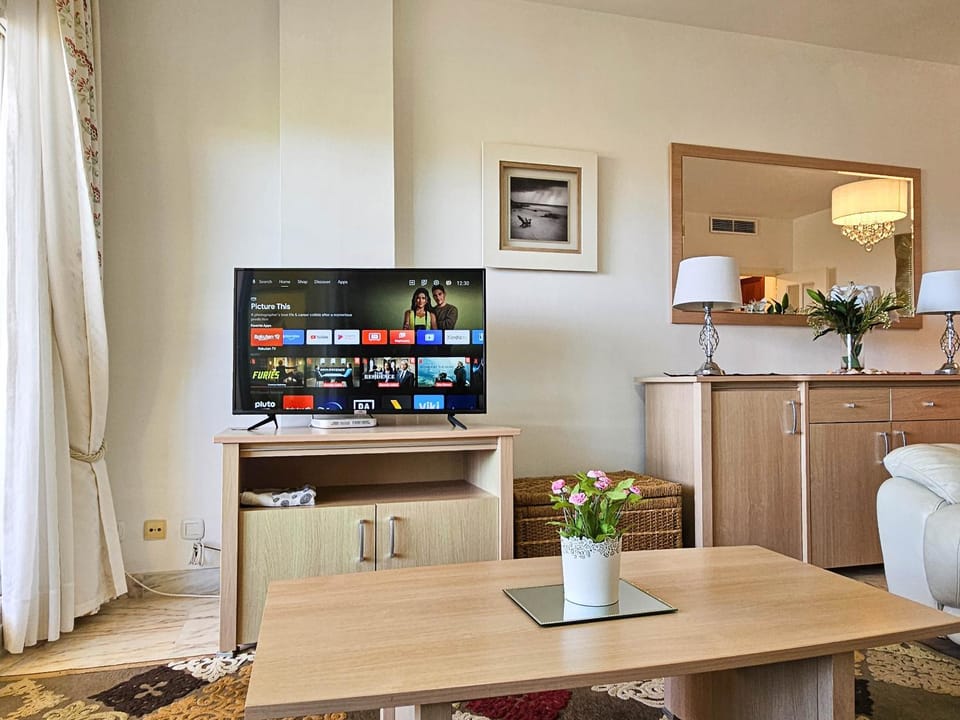 Communal lounge/ TV room, Living room