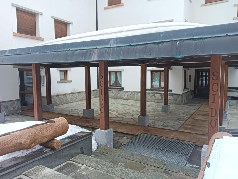 Property building, Day