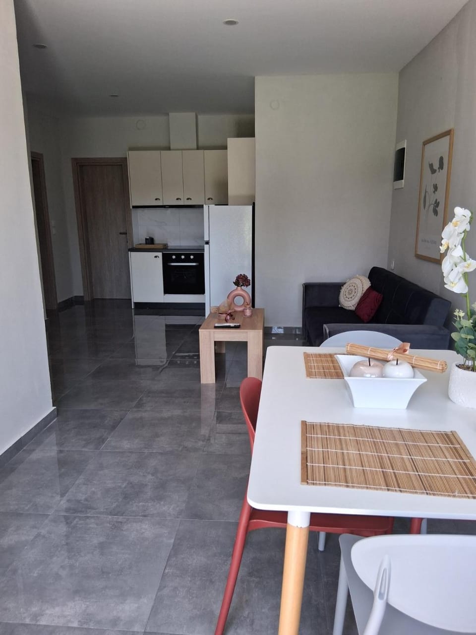 Living room, Dining area