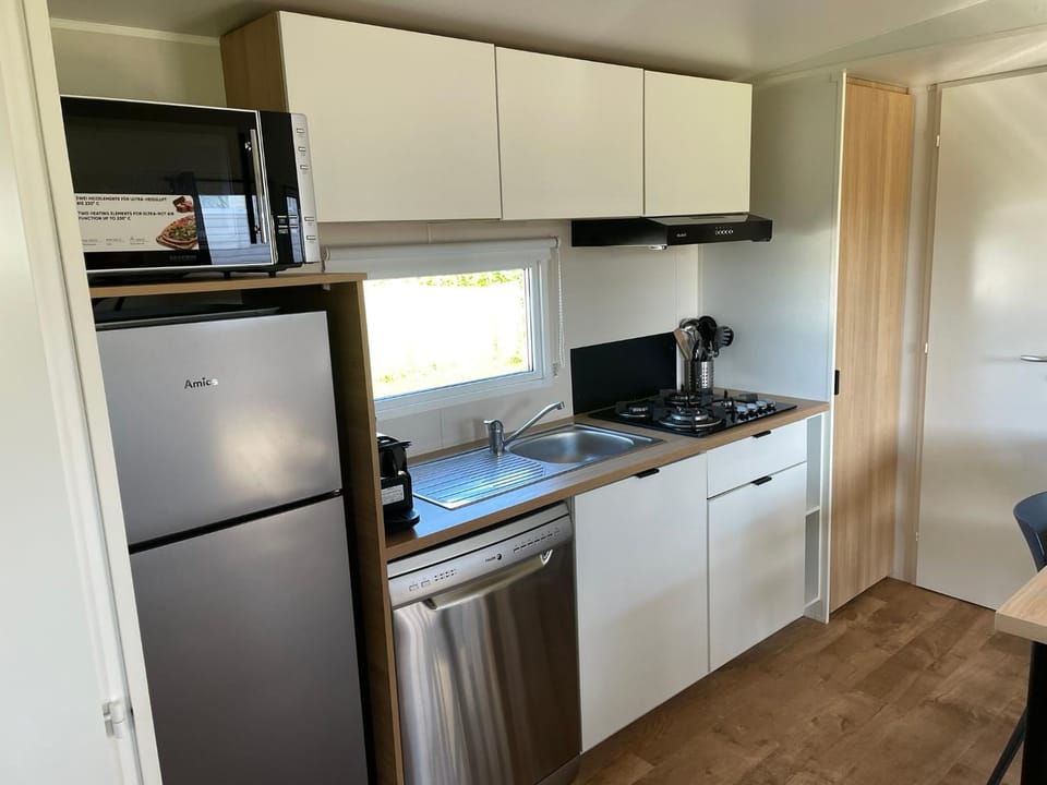 Mobil Home récent en Camping 5 étoiles sur la côte de Normandie plage 1400 m Apartment in Houlgate