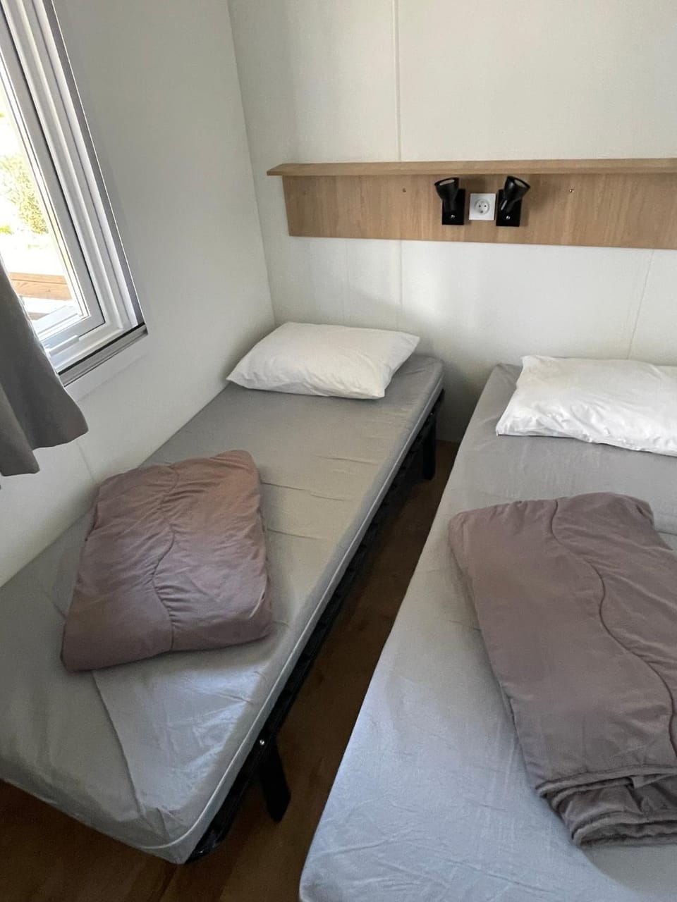 Mobil Home récent en Camping 5 étoiles sur la côte de Normandie plage 1400 m Apartment in Houlgate