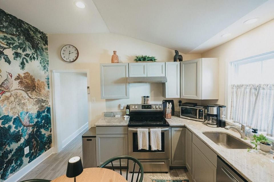Lune on Market Street Apartment in Frederick