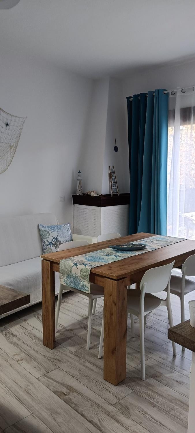 Living room, Photo of the whole room, Dining area