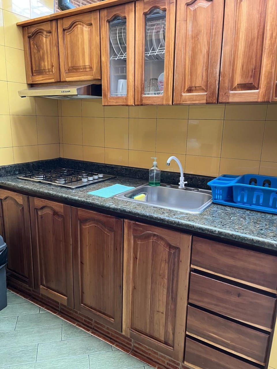 Casa cerca del CC Titán con seguridad Privada House in Bogota