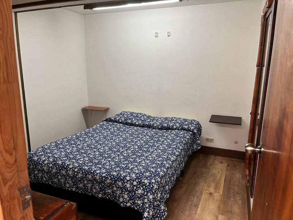 Casa cerca del CC Titán con seguridad Privada House in Bogota