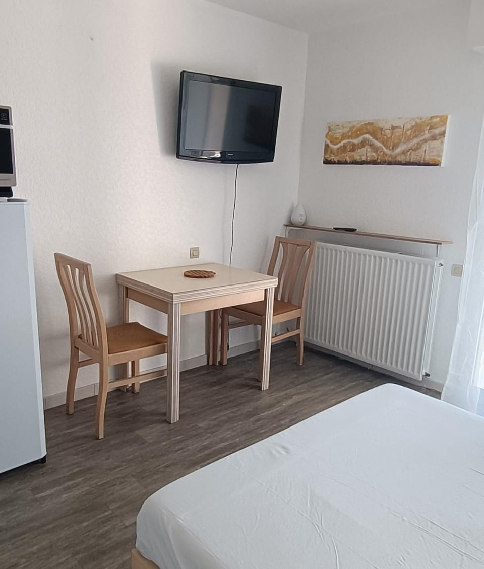 TV and multimedia, Dining area