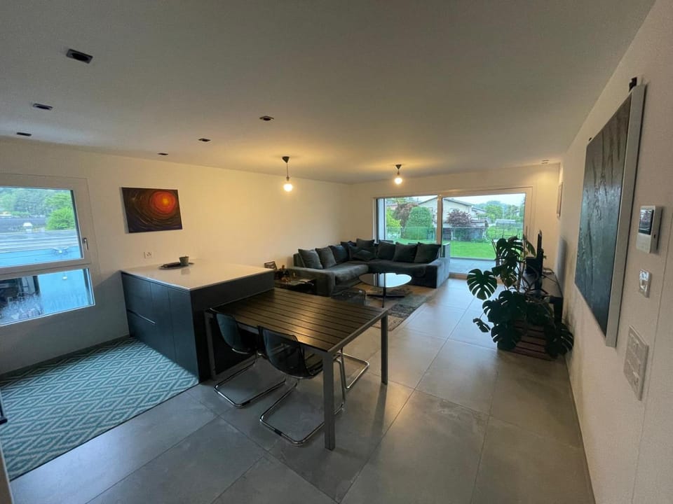 Gambarogno Locarno - Modern and Comfortable Apartment in Locarno