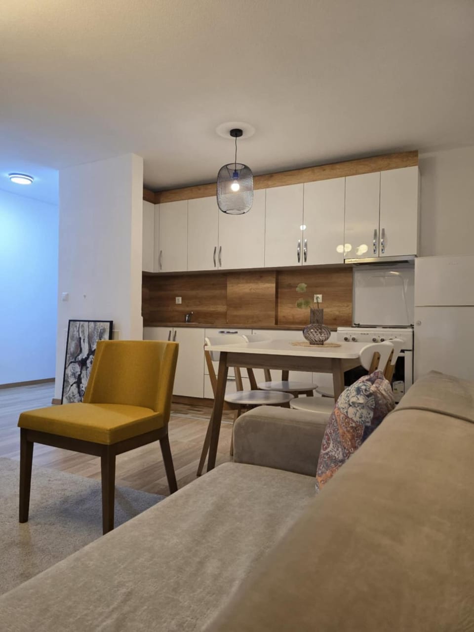 Kitchen or kitchenette, Living room, Dining area