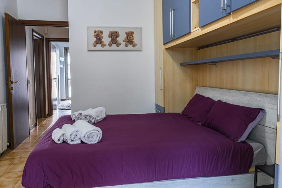 Bed, Bedroom, wardrobe