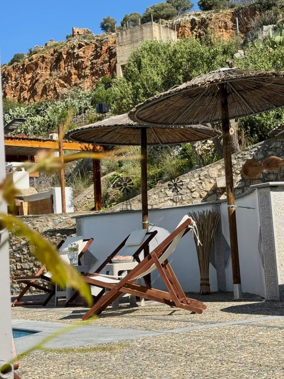 Patio, Day, Natural landscape, Mountain view, sunbed