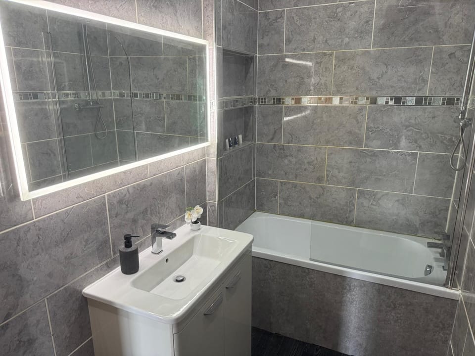 Shower, Bathroom, Bath