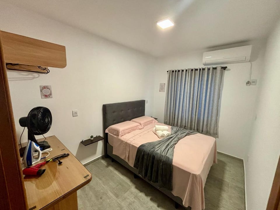 Bed, Bedroom, towels, air conditioner