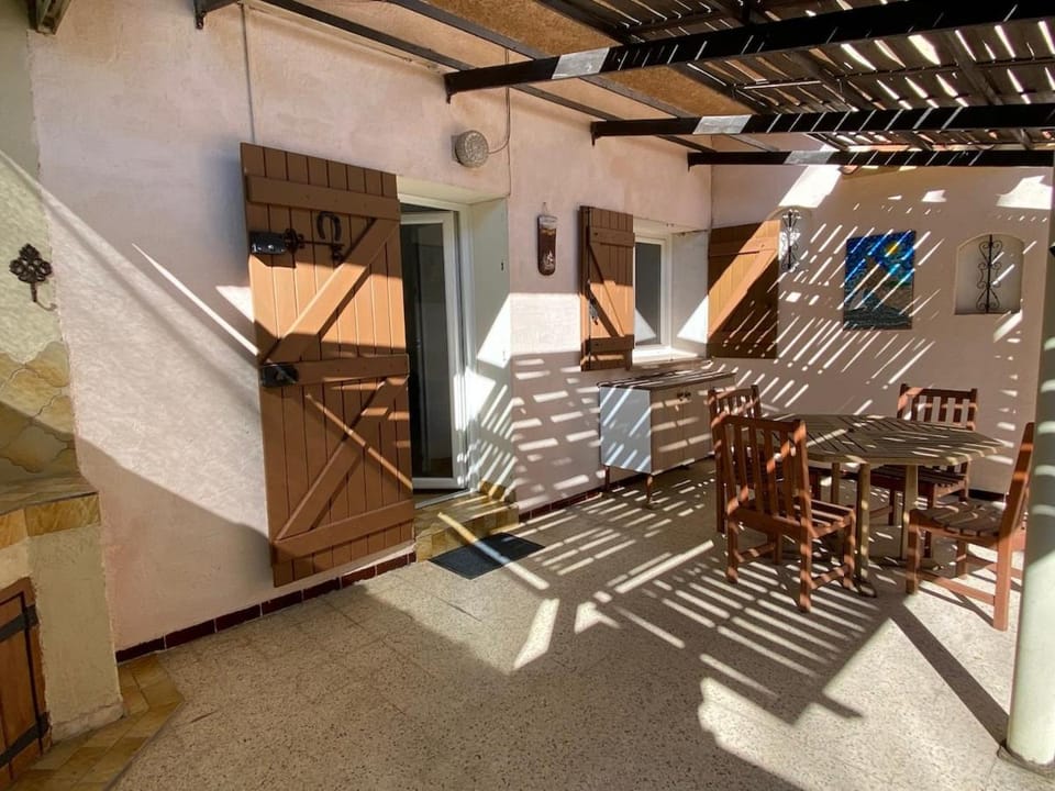 L'Escale Marine Wifi Parking Proche port House in La Ciotat