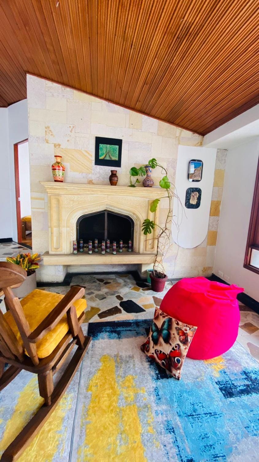 Hostal Casalé Usaquén Embajada de Mexico Bed and Breakfast in Bogota