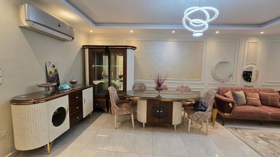 طيبة بجامعة الدول بجوار مطعم أسماك قدورة Apartment in Egypt