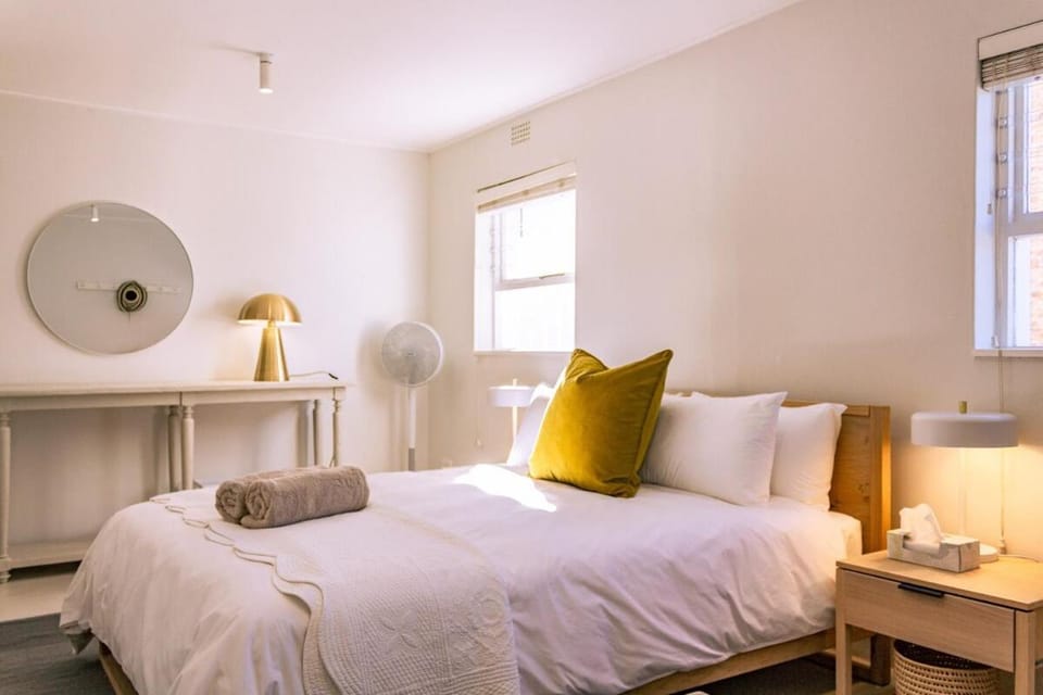 Bed, Bathroom, Bedroom, towels