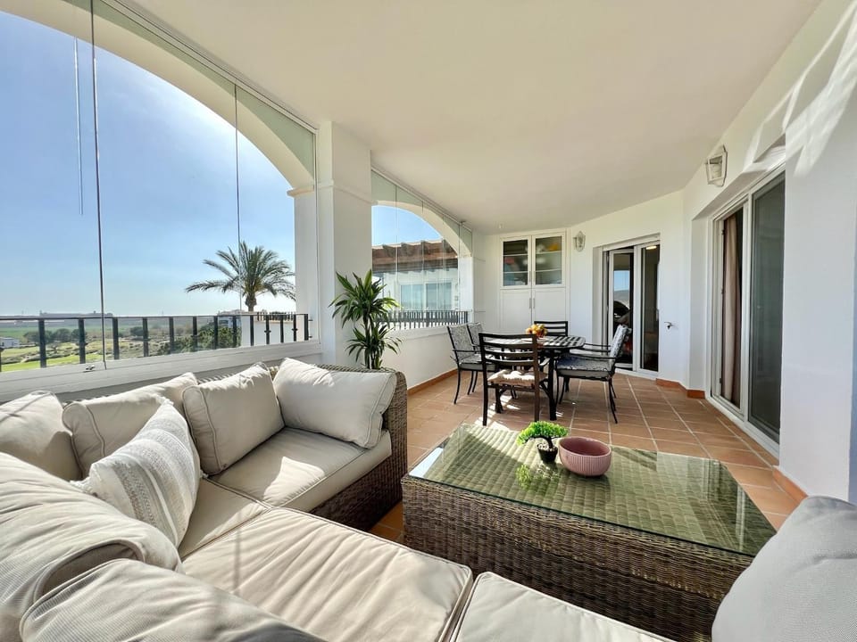 View (from property/room), Balcony/Terrace, Seating area