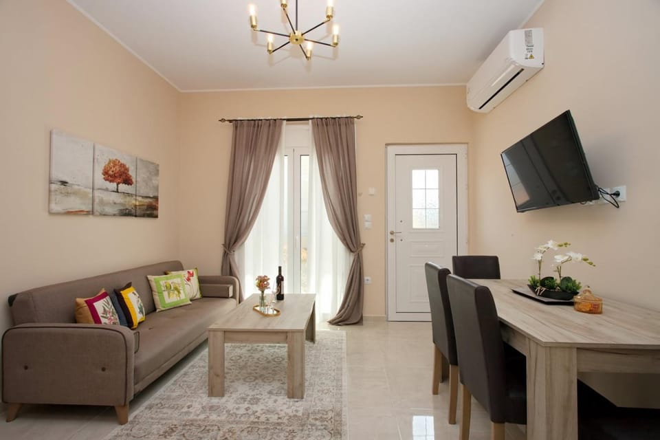 TV and multimedia, Living room, Seating area, air conditioner
