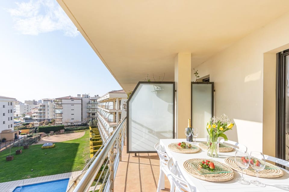 Balcony/Terrace, Pool view