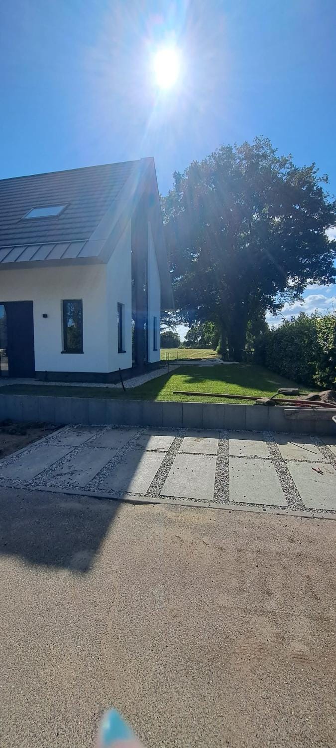 Property building, Parking