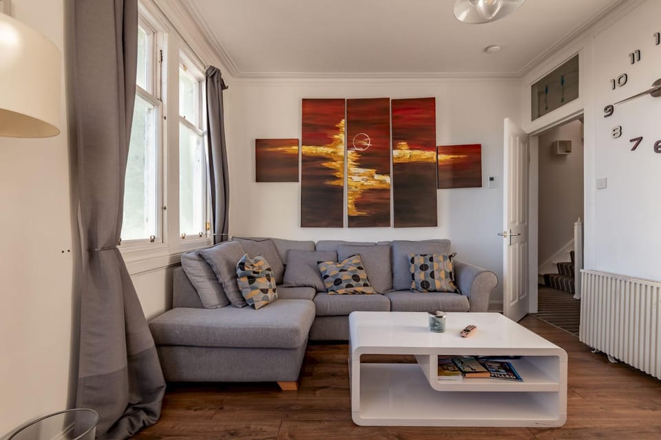 Communal lounge/ TV room, Living room