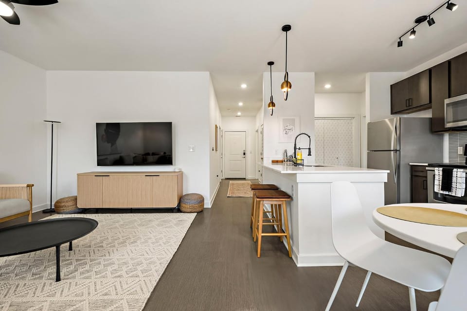 Kitchen or kitchenette, Living room