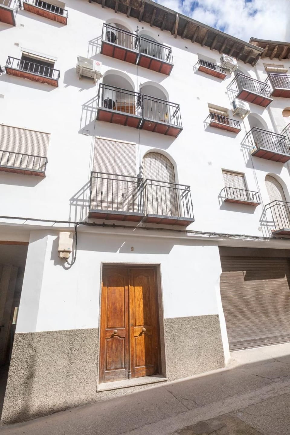 Property building, Balcony/Terrace